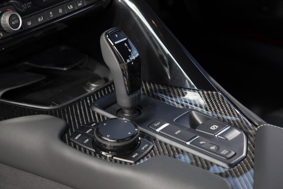 Детали интерьера Toyota GR Supra (A90) 2019 года  (UK) (фото 10 из 91)